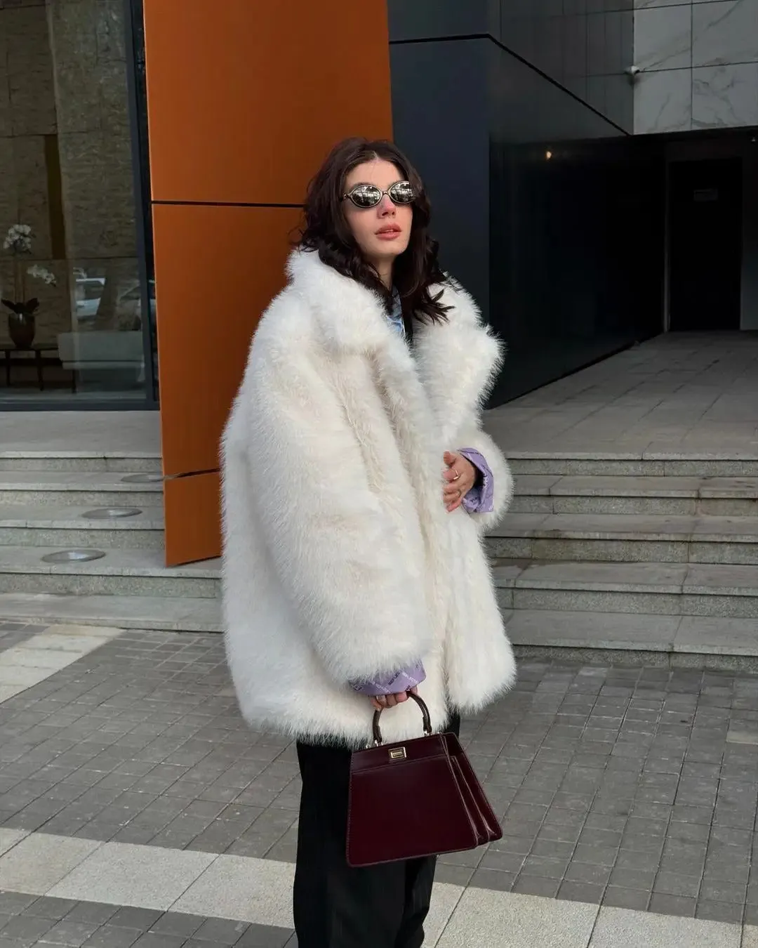 Mid-Length Women's Fur Coat Suit Collar Loose Imitation Fox Fur Plush Coats Warm Soft Thickened Winter Socialite Fur Overcoat