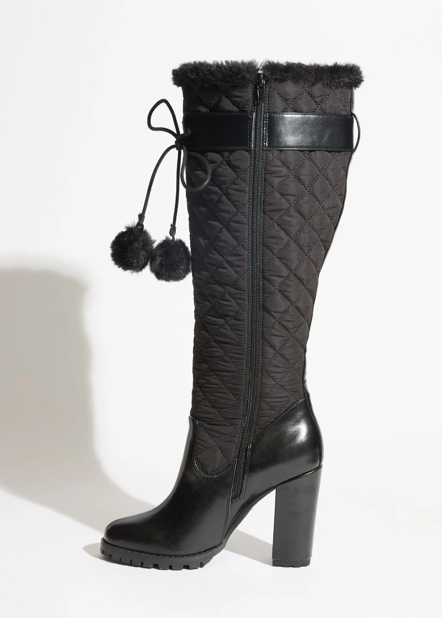 Noir Puffer Boot