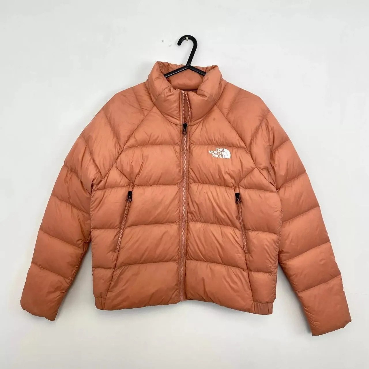 Preowned The North Face Womens 550 Down Nuptse Puffer Jacket Size M Pink Salmon TNF Midweight.