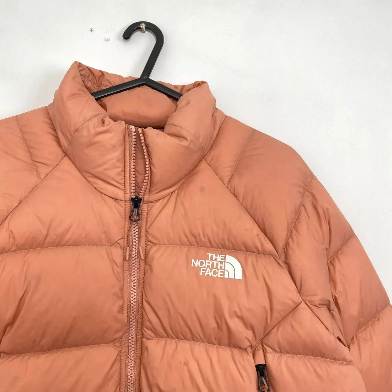 Preowned The North Face Womens 550 Down Nuptse Puffer Jacket Size M Pink Salmon TNF Midweight.