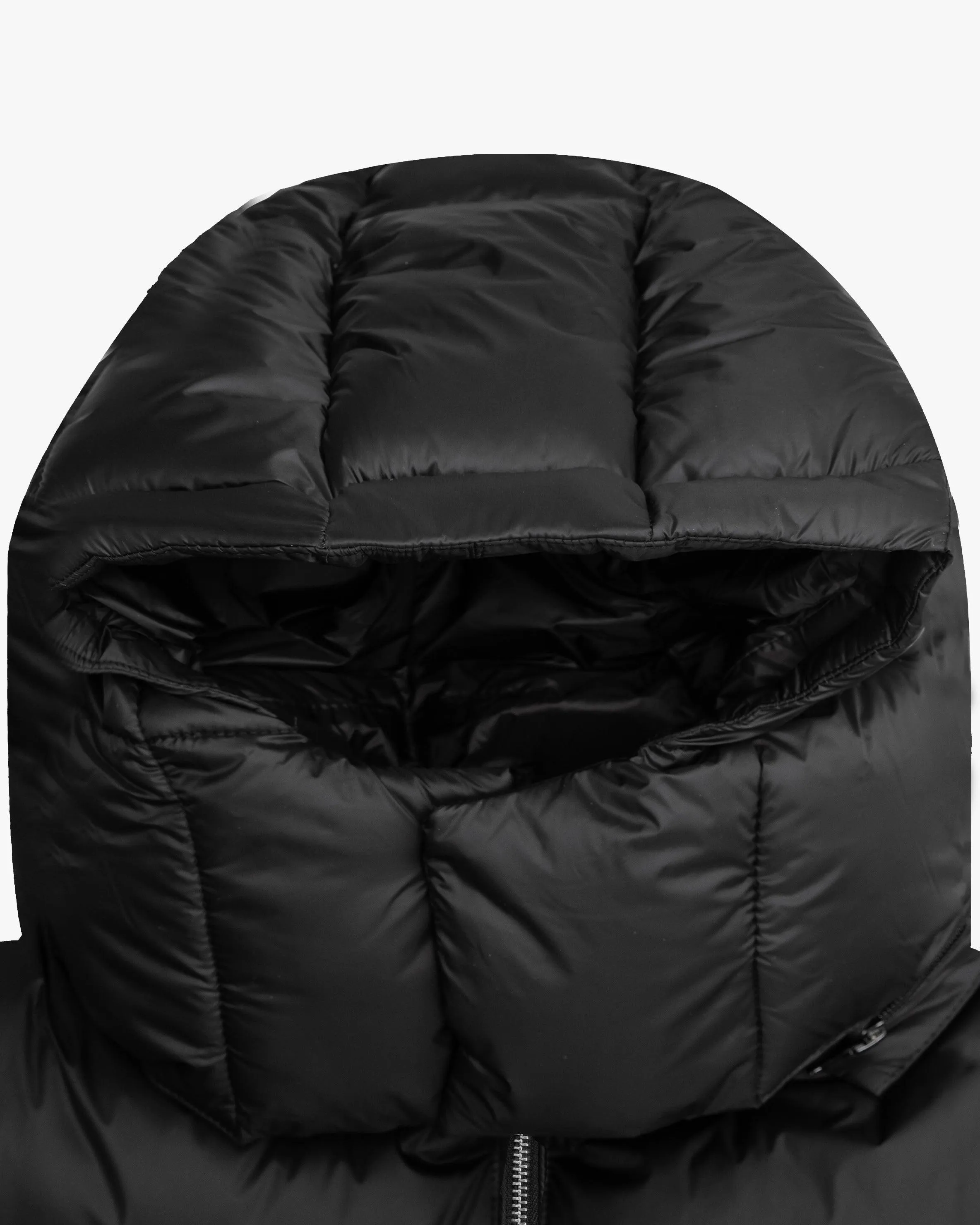 V-PUFFER JACKET BLACK